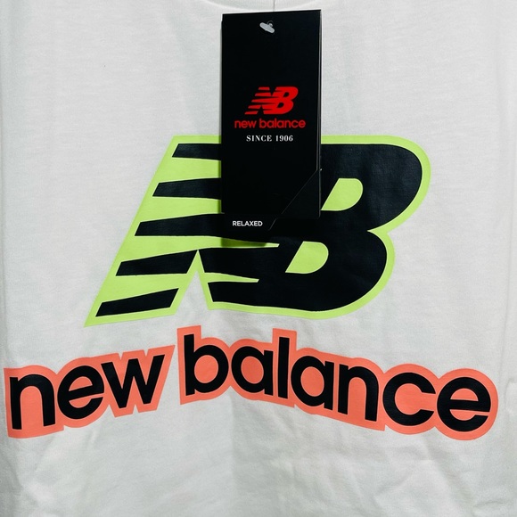 NWT Men’s X-Small New Balance Athletics Psych Varsity Tee In White/Black/Green - Picture 6 of 15